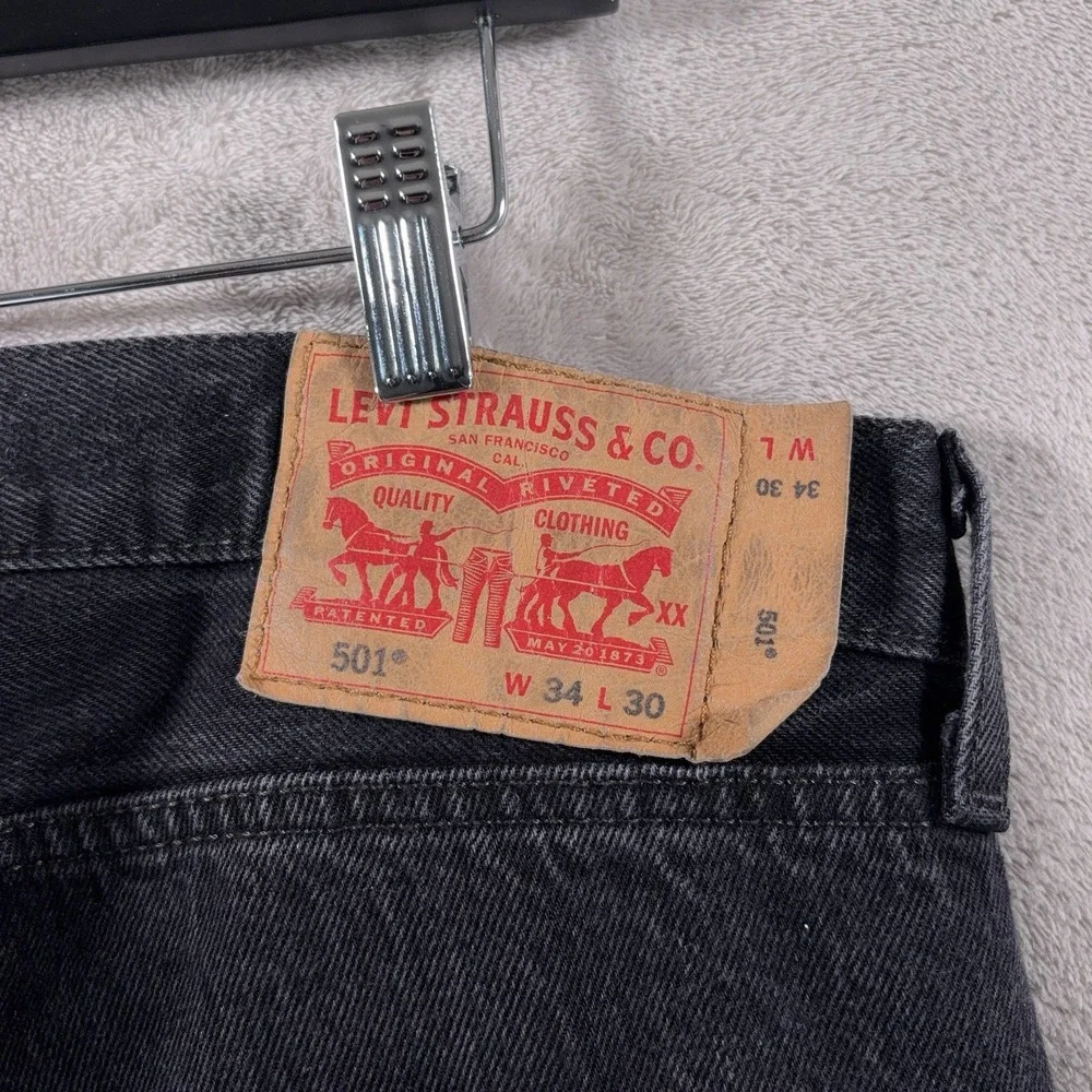 Levi's 501 Jeans Mens 34x28 Black Button Fly Straight Leg Denim Cotton